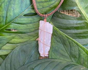 Selenite necklace, gypsum boho rave faux suede and copper necklace, riddim crystal rave party jewelry, handmade. Good vibes
