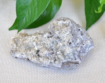 HEULANDITE on CALCITE and QUARTZ after Anhydrite. Paterson, New Jersey.
