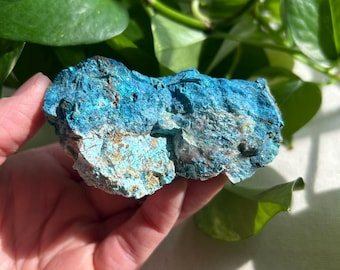 Shattuckite, Chrysocolla, Plancheite, and Quartz. Healing Crystal from Namibia - ET132