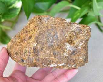 2.2 lb Massive Andradite Garnet with Fluorescent Willemite. Uv shortwave Sw Fluorescence. Sterling Hill Mine, Ogdensburg, New Jersey