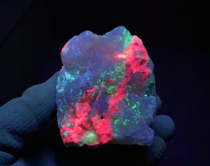 Featured listing image: 5.3 oz FLUORESCENT TUGTUPITE, and Arfvedsonite. Ilimaussaq Complex in Greenland.
