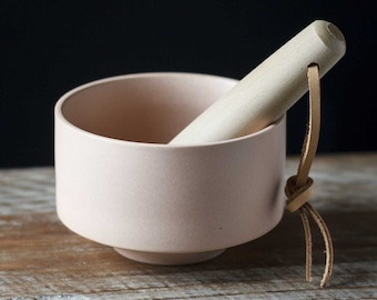 Miseczka na herbatę AKEBONO Pink: japoński Chawan do Matcha Latte firmy Yamatsu