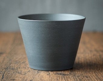 Tea Cup SENCHA Cone Medium Black - Nankei Pottery
