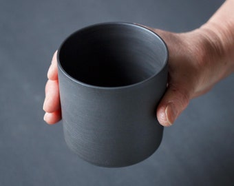 Tea Cup ENCHU Black - Nankei Pottery