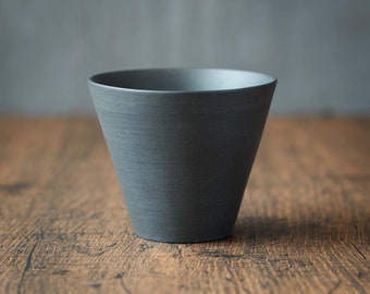 Tea Cup SENCHA Cone Small Black – Nankei Pottery