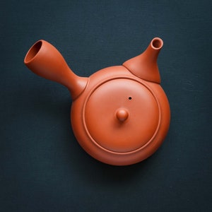 Japanese Kyusu Teapot KAMAGATA カマ形 Vermillion – Jinsui Tokoname image 5