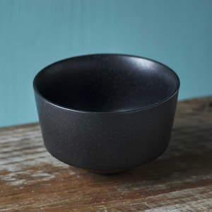 Tea Bowl, Chawan FRUSTUM Black - Yamatsu