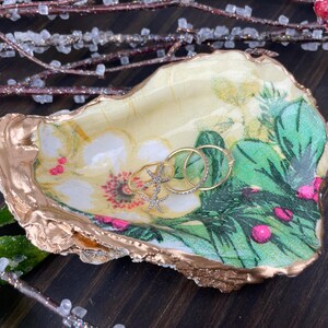 Tropical Flower Oyster Shell Ring Dish, Epoxied Trinket Dish, Beach ...
