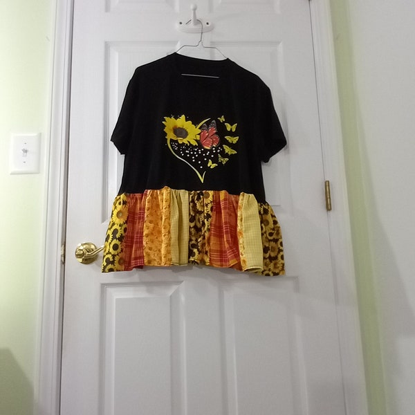 Upcycled clothing,women's clothing,sunflowers,blouse,tshirt,upcyled tunic,Sherry Jones Designs,short sleeve shirt,repurposed,remade,1X-2X