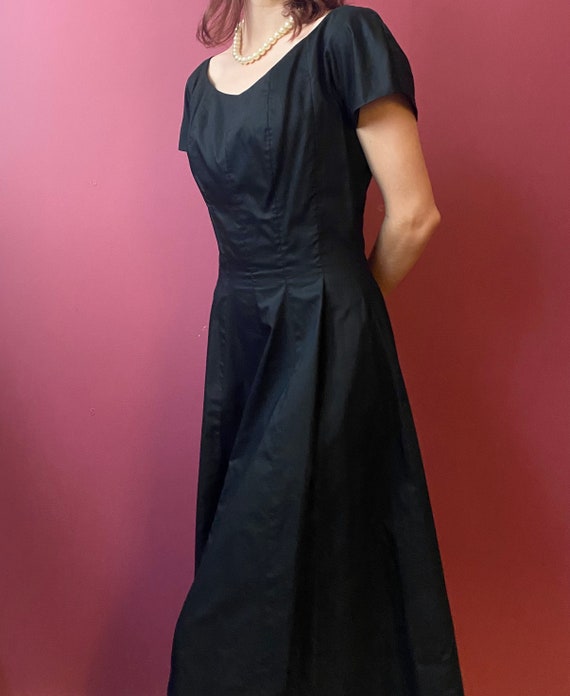 1950s Dress / Gigi Young / Classic Fit & Flare Bl… - image 2