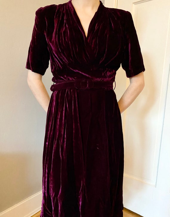 Late 1930s Early 1940s Dress / Wine Silk Velvet D… - image 7