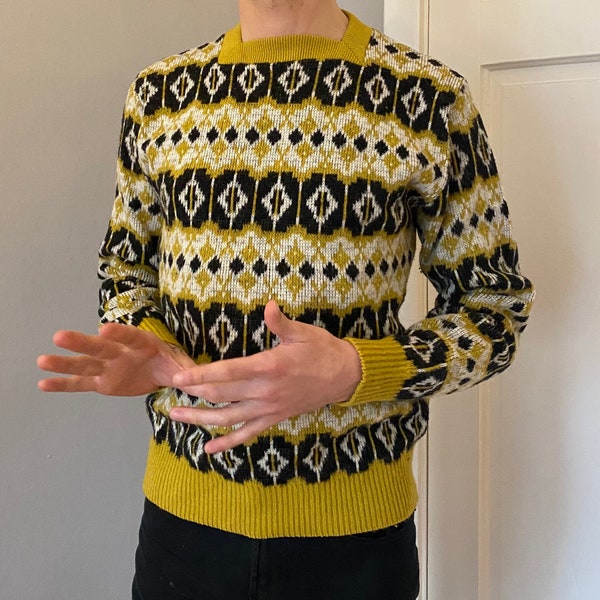 1960s Sweater / Barclay Printed Sweater / Square Neckline / Mustard / Vintage 60s