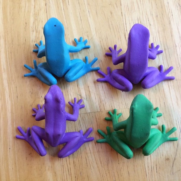 4 Small Tree Frogs to Upcycle, toy frogs, frog figurines, tree frog, frogs, frog, upcycle supplies, toy animals (22)