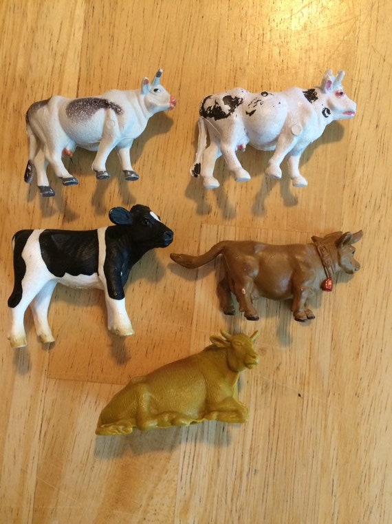 Cow figures cheap toys