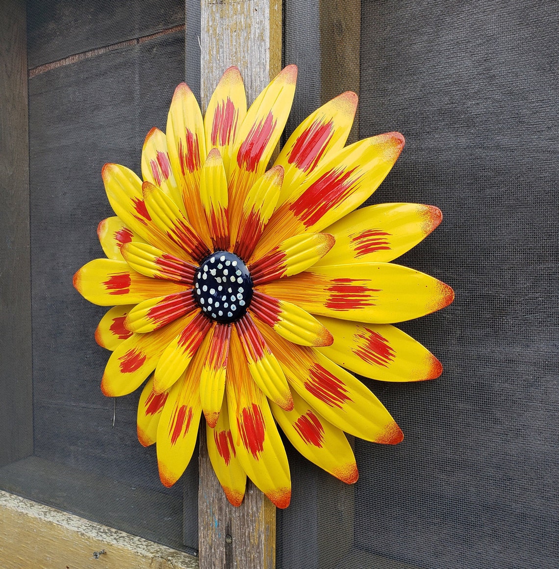Metal Wall Flowers Garden Wall Art/ Fence Flowers/ Outdoor Etsy