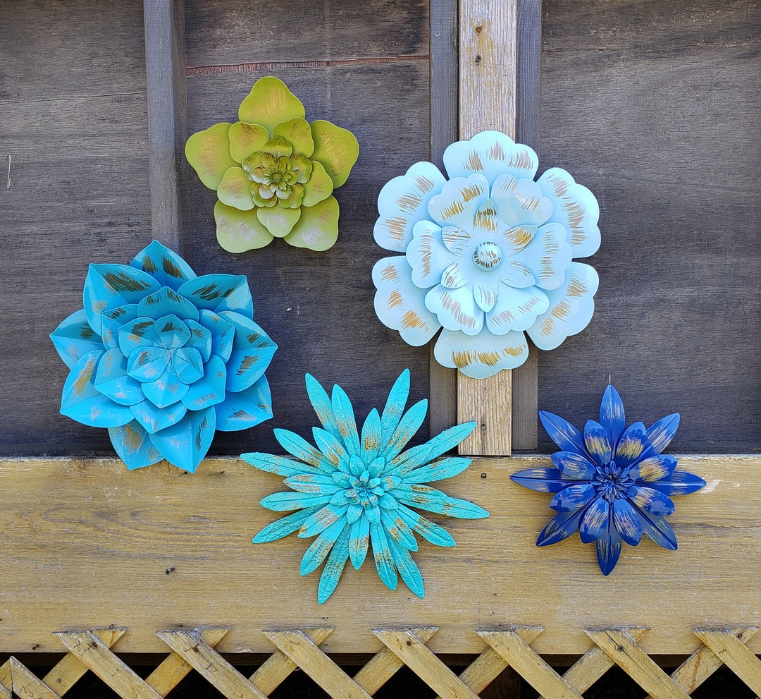 Metal Wall Flowers Garden Wall Art/ Fence Flowers/ Outdoor Metal Flower