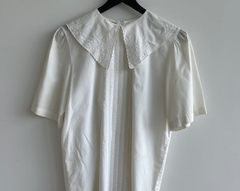 Vintage Cotton Embroidery Pleat Button Back Blouse