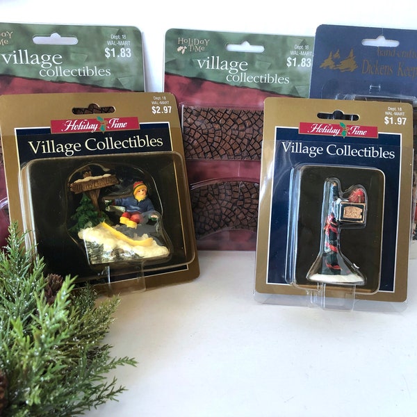 Christmas Village Accessories Lot of 5