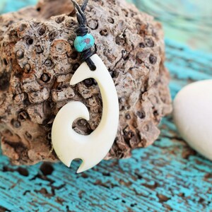 Natural Bone Hand-carved Necklace Maori Tribal Style Turquoise Lucky Symbol Waterproof Yak Bone For Men Teenager Unisex Festival Adjustable