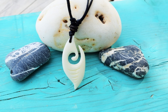 Natural Bone Hand-carved Necklace Maori Tribal Style Turquoise Lucky Symbol Waterproof Yak Bone For Men Teenager Unisex Festival Adjustable