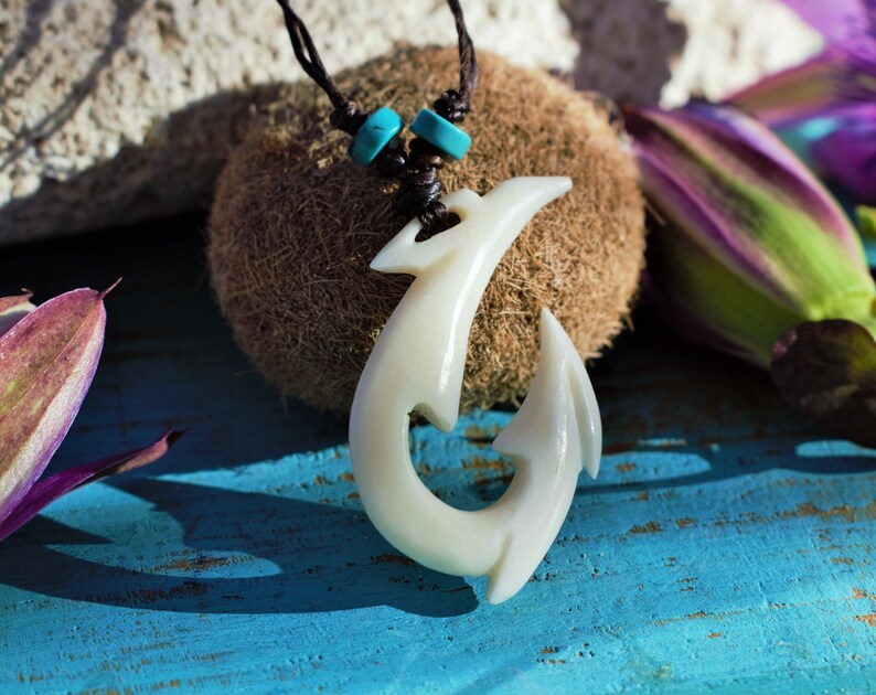 Natural Bone Hand-carved Necklace Maori Tribal Style Turquoise Lucky Symbol Waterproof Yak Bone For Men Teenager Unisex Festival Adjustable