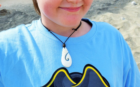 Natural Bone Hand-carved Necklace Maori Tribal Style Turquoise Lucky Symbol Waterproof Yak Bone For Men Teenager Unisex Festival Adjustable