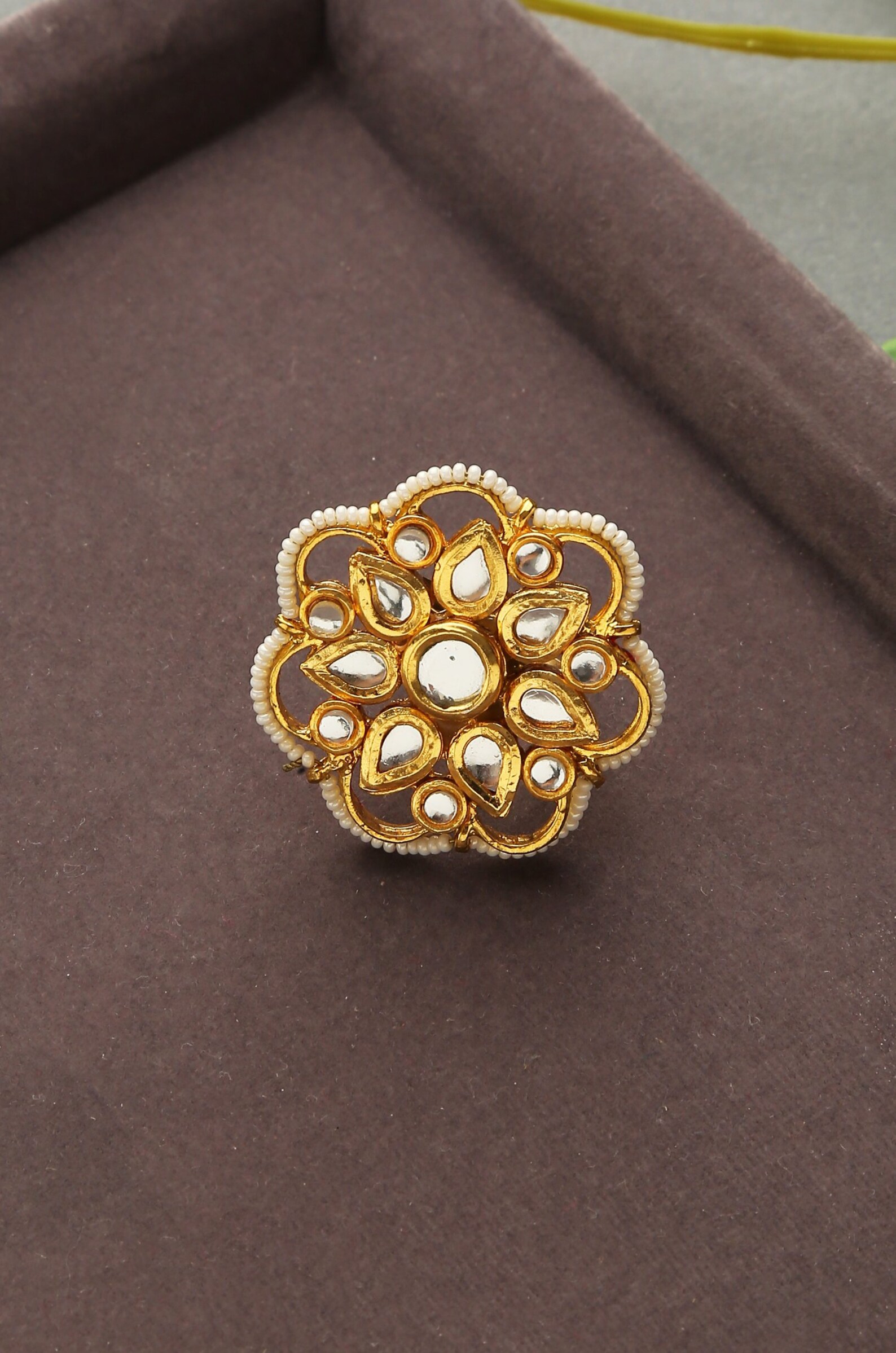 Gold Finish Floral Shape Kundan Bracelet