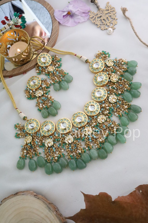 Rustic Silver Toned Green Kundan Necklace | Winni.in