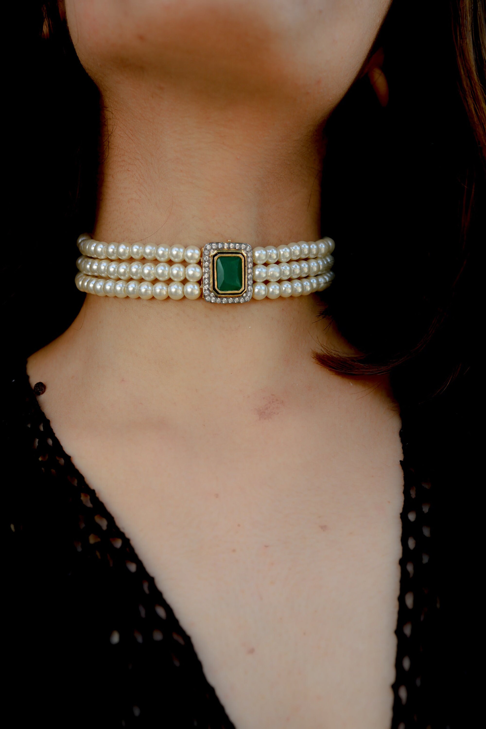 Pearl and stone choker necklace deals