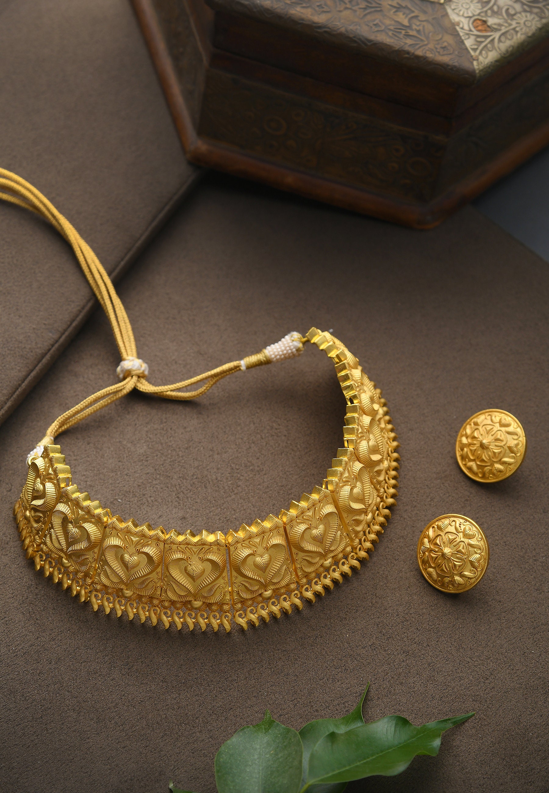 Deepika padukone in shop gold jewellery
