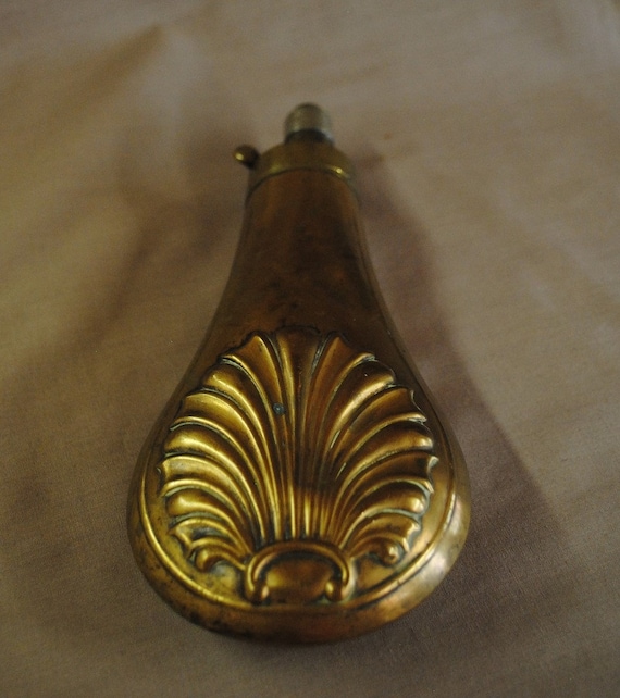 Antique Copper & Brass Shell Design Black Powder Flask -  Canada
