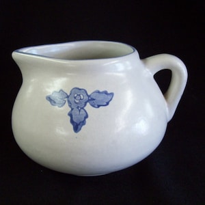 Pfaltzgraff &quot;Yorktowne&quot; Milk Pitcher or Gravy Boat Pitcher