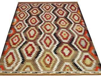 Medium Kilim rugs