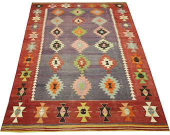 140.5×225\"Sugar plum”ViNTAGE TURKiSH RUG Vintage Turkish Rug, 134 x 257 cm, 4.4 x 8.5 ft | Karavanrug