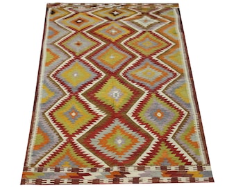 Medium Kilim rugs