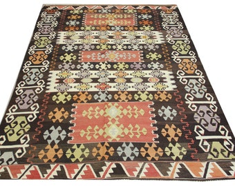 Handmade Wool Kilim Rug, Vintage Turkish Area Rug (8.5x5.5 ft)