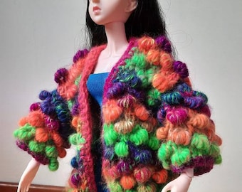 Cardigan tricoté pour poupées BJD 1/3. Vêtements d’extérieur pour poupées. Vêtements de poupée.