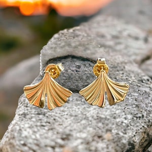 15x10 mm kleinere Ohrstecker &quot;&quot;Sunshine&quot;&quot; aus 925 Silber mit vergoldeter Oberfläche.&quot;