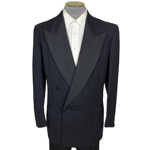Vintage 1940s Mens Tux Dinner Jacket Fitted Tuxedo w Padded Shoulders Size M L
