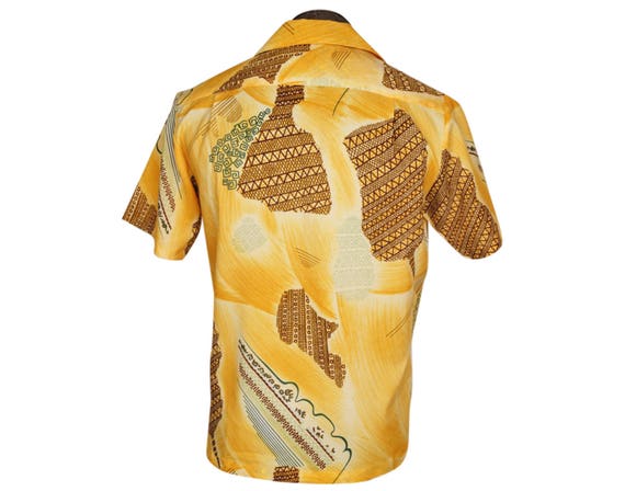Vintage 1970s Hawaiian Shirt Floral Print Polyest… - image 2