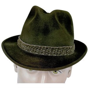 Vintage Dobbs Fifth Avenue Fedora Hat Green Plush Velour Size 6 7