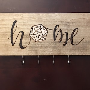 Role-Playing Game D20 Teken / Key Rack, Hout verbrand met de hand, RPG DM / GM Waardering Gift, Key / Mask Hanger