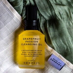 Organic Cleansing Oil - Grapefruit Passion | Award Winning Skincare | Natural Cleanser with Jojoba, Castor and Passion Flower - Vegan Beauty