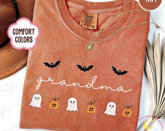Comfort Colors® Halloween Grandma Shirt, Grandma Halloween Tshirt, Spooky Grandma Shirt, Cute Fall Gifts For Grandma, Pumpkin Gifts S04213