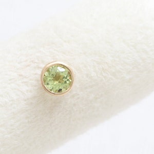 14K 18K Solid Gold 2mm, 2.5mm, 3mm, 3.5mm or 4mm Genuine Peridot Bezel Setting Stud Cartilage Tragus Helix Conch Lobe Piercing Earring 1qty