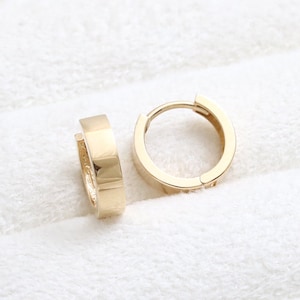 14K 18K Solid Gold Shiny Polished 3mm Width Minimalist Flat Tube Pipe Round Hinged Huggie Hoop Earrings- Medium Size 1pair