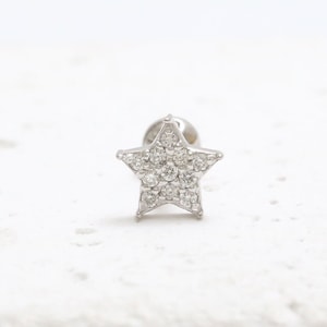 Brinco de piercing de lóbulo de concha de hélice de cartilagem de tragus, 14K 18K ouro maciço CZ, moissanita, lab ou diamante genuíno pavê pequeno de estrela - 1 qtd.