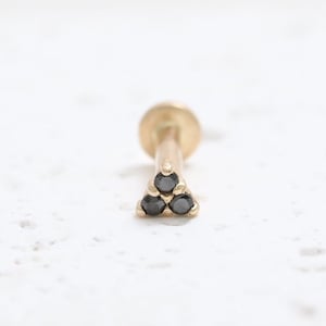 Petit triangle noir cz ou véritable diamant noir en or massif 14 carats Piercing labret à filetage interne pour cartilage Tragus Helix 1qté