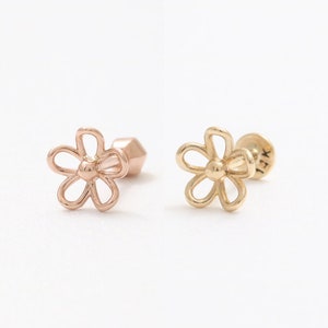 14K 18K Solid Gold Small Daisy Flower Ear Stud, Cartilage, Tragus, Helix, Conch, Lobe Cartilage Ball Back or Flat Back Piercing Earring