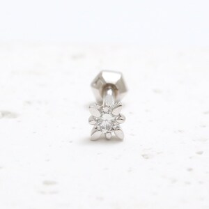 Brinco de ouro maciço 14K 18K CZ, moissanita, lab ou diamante genuíno, pequena estrela, cartilagem, tragus, hélice, concha, lóbulo, piercing - 1 qtd.
